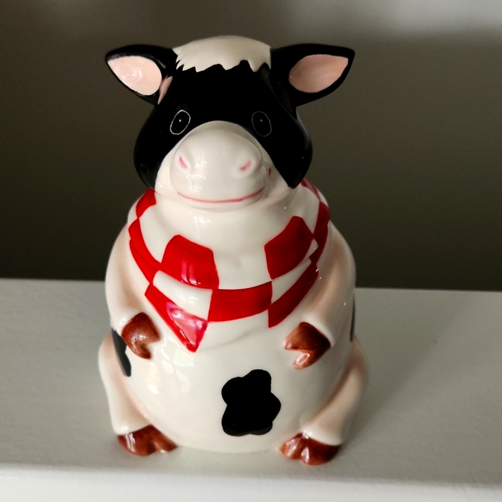 7" Appletree Design Cow Jar